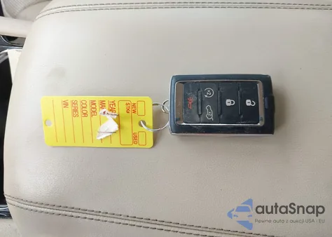 2022 Jeep Grand Cherokee L Limited 4X2 z USA, uszkodzony, nr VIN 1C4RJJBG7N8636590